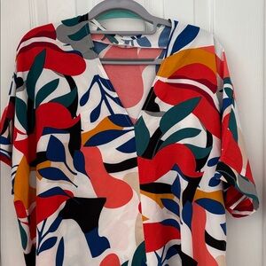 JODIFL Multicolor V-Neck Tunic with Bold Leaf Print